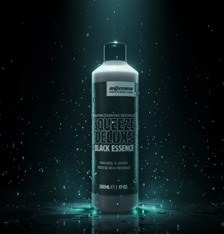Moerman Squeeze Deluxe Black Essence &mdash; средство для мытья окон чёрного цвета